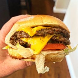 All-American Cheeseburger All-American Cheeseburger