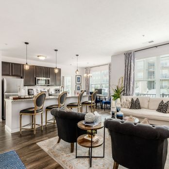 Duncan Park - Living Room and Kitchen - Apartments Near Me - Columbus, Ohio Duncan Park - Living Room and Kitchen - Apartments Near Me - Columbus, Ohio