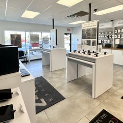 CPR Cell Phone Repair Indianapolis - Castleton
