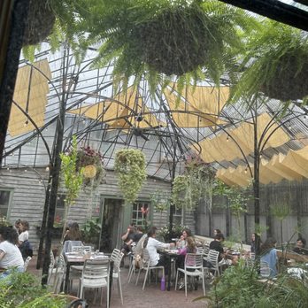 Le Perche - Backyard outdoor seating....super cool garden vibes - French Near Me - Hudson, New York Le Perche - Backyard outdoor seating....super cool garden vibes - French Near Me - Hudson, New York