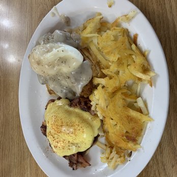 Bene's - 1/2 Eggs Benedict & 1/2 Southern Benedict with hash browns! - Breakfast & Brunch Near Me - Cheney, Washington Bene's - 1/2 Eggs Benedict & 1/2 Southern Benedict with hash browns! - Breakfast & Brunch Near Me - Cheney, Washington