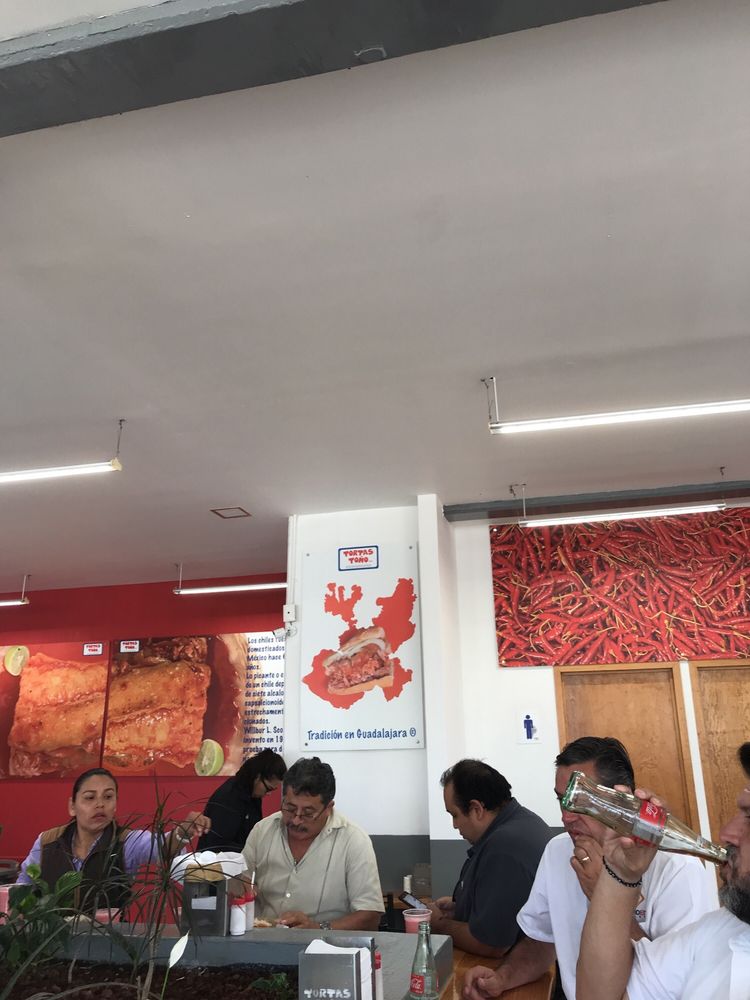 Tortas Toño