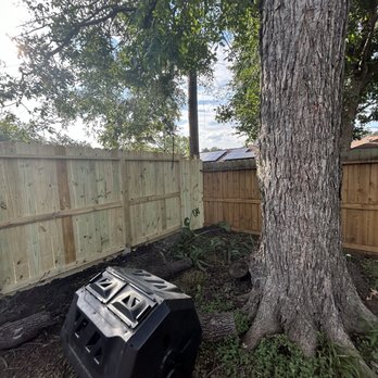 Texas Fence Builders - Fences & Gates Near Me - Houston, Texas Texas Fence Builders - Fences & Gates Near Me - Houston, Texas