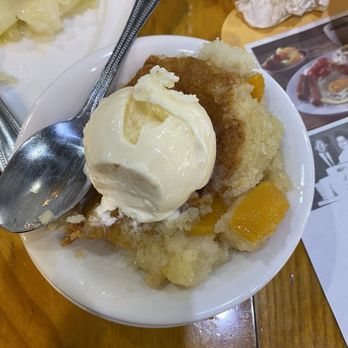 Fred's Market - Peach cobbler - Buffets Near Me - Lakeland, Florida Fred's Market - Peach cobbler - Buffets Near Me - Lakeland, Florida