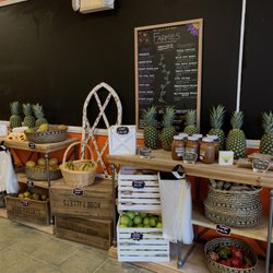 Farmies - Fresh produce section