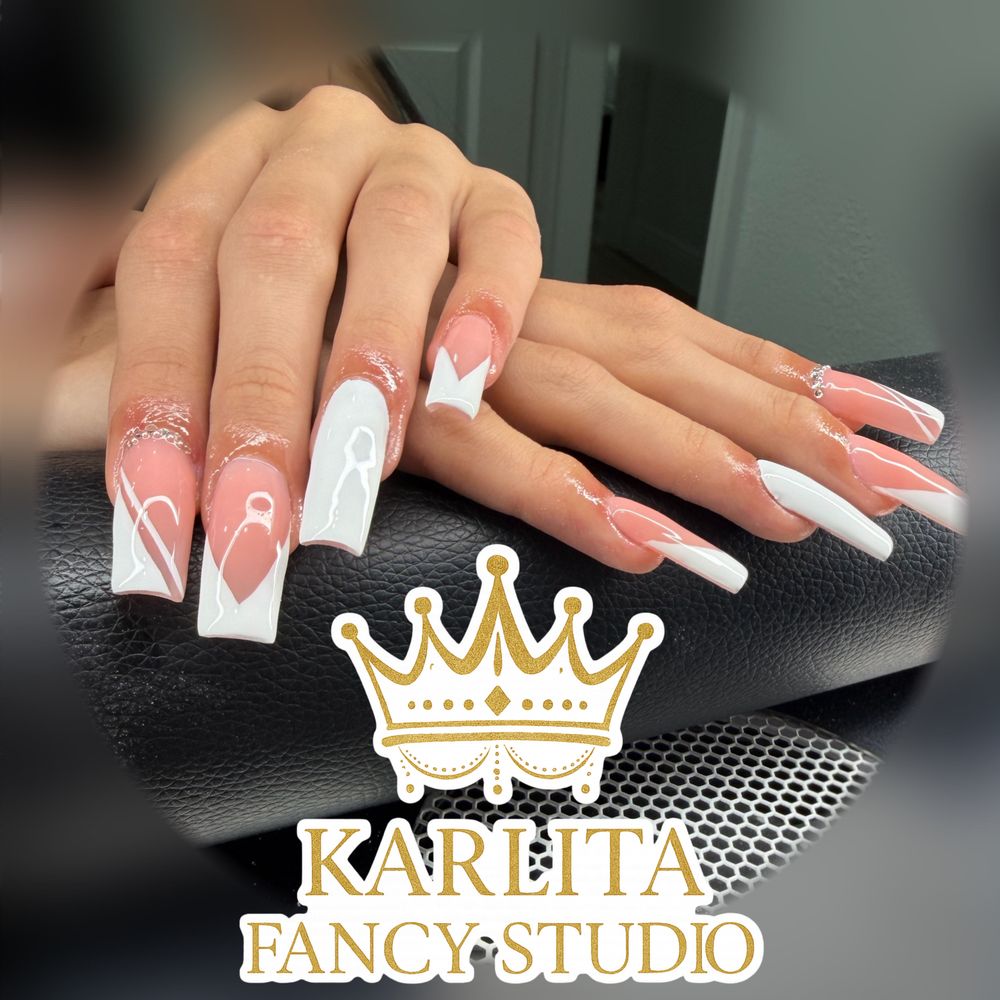 Karlita Fancy Studio Logo
