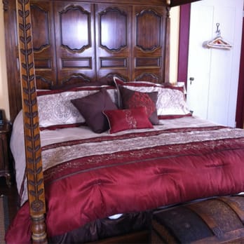 Fassitt Mansion  - Our room - Bed & Breakfast Near Me - Gap, Pennsylvania