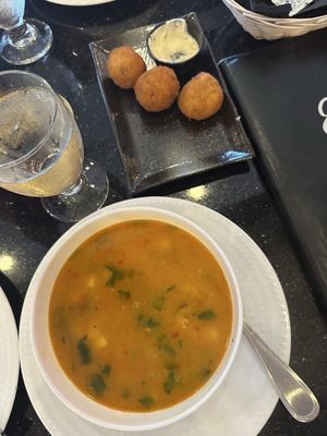 Casa España Tapas Y Vinos by null