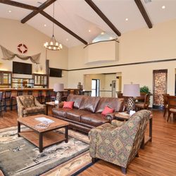 Best Western Plus Emory at Lake Fork Inn & Suites - Hotel Lobby