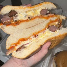 10 piece Ćevapi with traditional condiments