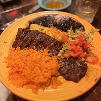 Lola's Tex-Mex Restaurant - Churrasquito combo (steak and chicken enchilada) - Tex-Mex Near Me - Andover, New Jersey