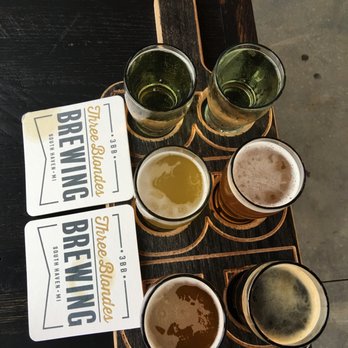 Three Blondes Brewing - Beer sampler! - Breweries Near Me - South Haven, Michigan Three Blondes Brewing - Beer sampler! - Breweries Near Me - South Haven, Michigan