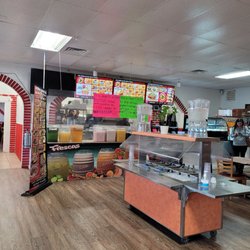 Birrieria Tijuana - Dining area