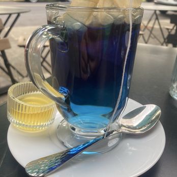 Javelina - Butterfly pea flower tea - Cocktail Bars Near Me - Portland, Oregon Javelina - Butterfly pea flower tea - Cocktail Bars Near Me - Portland, Oregon