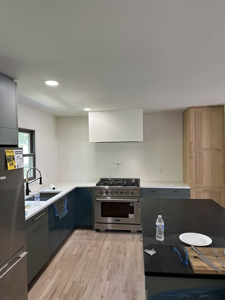 Slide of Mr. Sergei Handyman Service