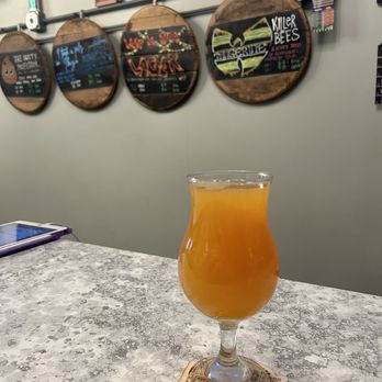 Knapptronix Brewing - Tangerine sour - Breweries Near Me - Lafayette, Indiana