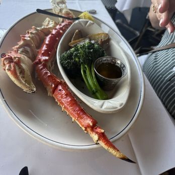A&B Lobster House - Alaskan king crab legs - Seafood Near Me - Key West, Florida A&B Lobster House - Alaskan king crab legs - Seafood Near Me - Key West, Florida