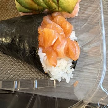 Coco Sushi Lounge & Bar - Hand roll- Salmon - Sushi Bars Near Me - Delray Beach, Florida