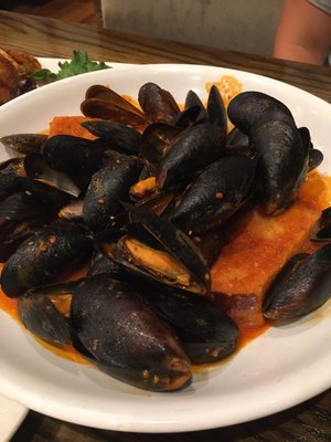 Mercato Kitchen & Cocktails by null