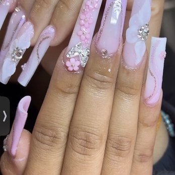 Sola Salon Studios - By amy ! Dm to book 2098156868 - Hair Salons Near Me - Modesto, California
