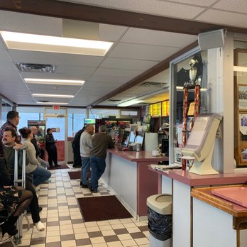 Bill's Drive-In - Ordering counter - Burgers Near Me - Monroe, Connecticut