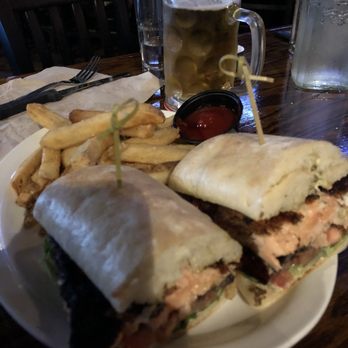 Olde Magoun's Saloon - Salmon BLT - Irish Near Me - Somerville, Massachusetts