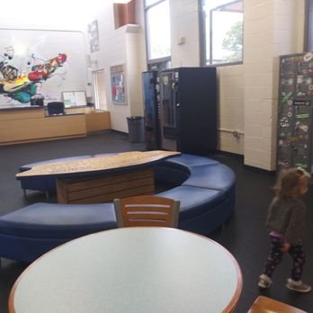 Jackson Springs Skate Park - Nice interior prep, watering, bathroom, snack area inside - Skate Parks Near Me - Tampa, Florida Jackson Springs Skate Park - Nice interior prep, watering, bathroom, snack area inside - Skate Parks Near Me - Tampa, Florida