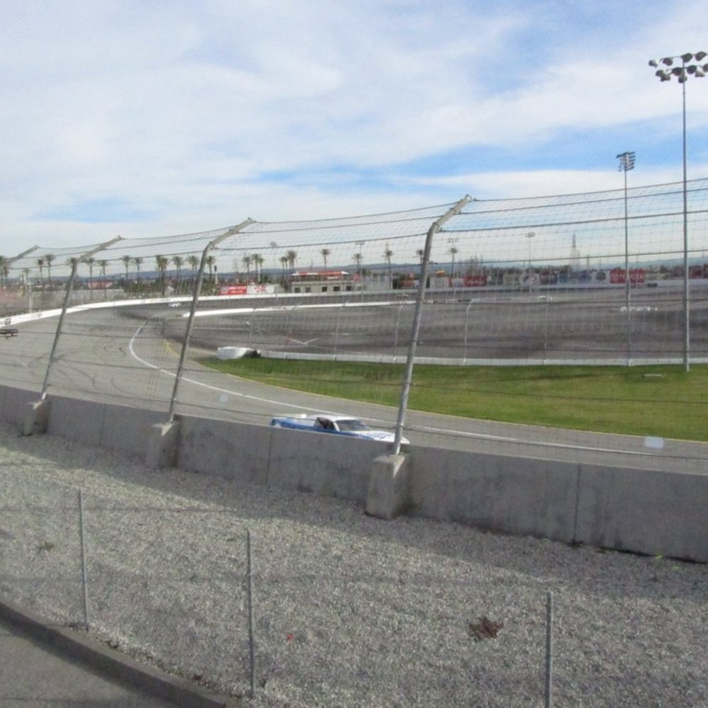 LA Racing - Friends are driving there - Arcades Near Me - Irwindale, California LA Racing - Friends are driving there - Arcades Near Me - Irwindale, California