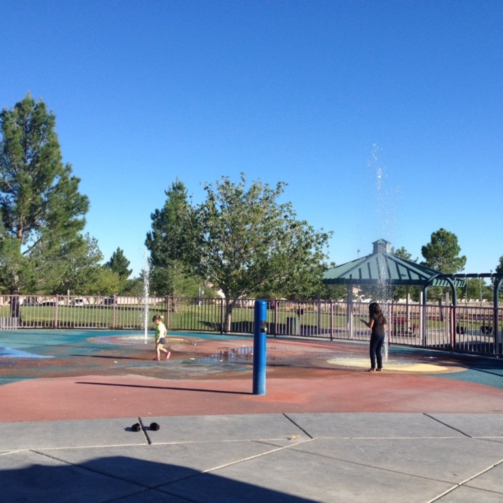 Mountain Crest Park - More water features. - Parks Near Me - Las Vegas, Nevada