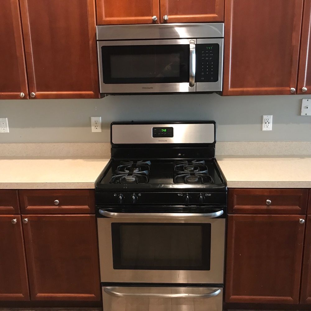 Jacksonville Countertops - Before - Kitchen & Bath Near Me - Jacksonville, Florida