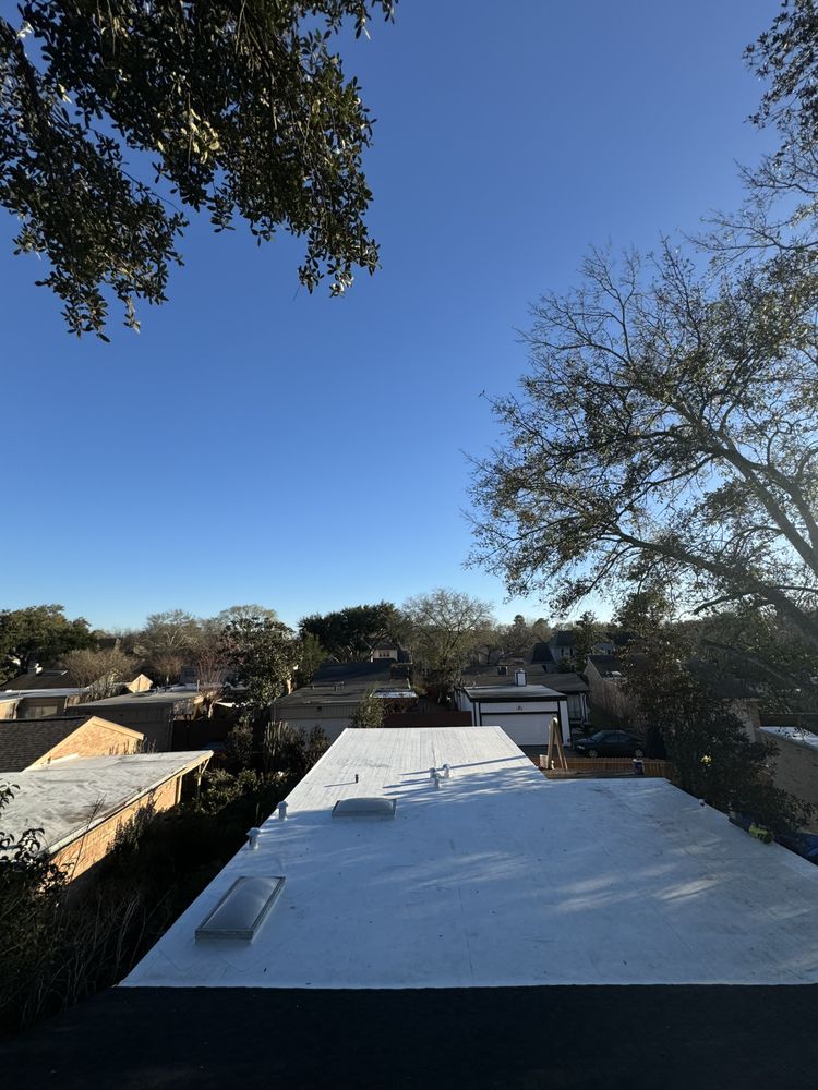 Slide of Skyline Roofing & Outdoor Living