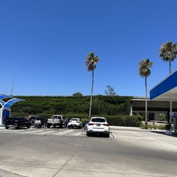 Chevron - Easy to view all the cars