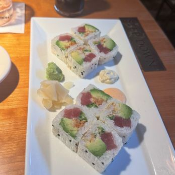 The Honor Bar - Thai tuna roll - New American Near Me - Del Mar, California The Honor Bar - Thai tuna roll - New American Near Me - Del Mar, California