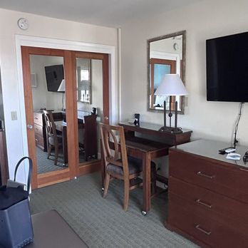 Shore Cliff Hotel - Hotels Near Me - Pismo Beach, California Shore Cliff Hotel - Hotels Near Me - Pismo Beach, California