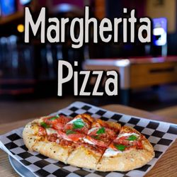 Buc's Bar & Grill - Personal Margherita Pizza