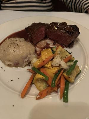 Pirogue Grille by null