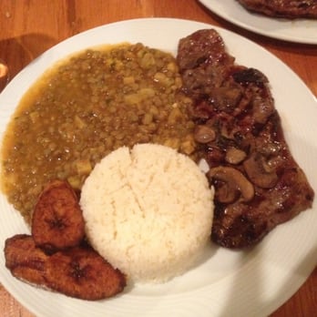 La Humita Express - Arroz con menestra - Latin American Near Me - Chicago, Illinois La Humita Express - Arroz con menestra - Latin American Near Me - Chicago, Illinois