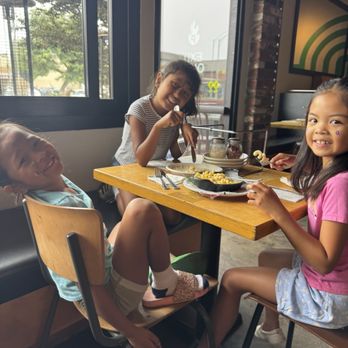 Pitfire Pizza - MAC CHEESE - Pizza Near Me - Costa Mesa, California