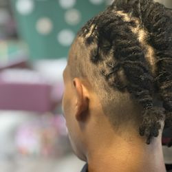 Micah’s Salon