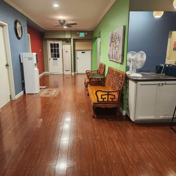 Queen Spa - Hallway to rooms and lounging - Saunas Near Me - Garden Grove, California