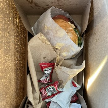 Shake Shack Des Peres - Shack Burger as received - Burgers Near Me - Saint Louis, Missouri Shake Shack Des Peres - Shack Burger as received - Burgers Near Me - Saint Louis, Missouri