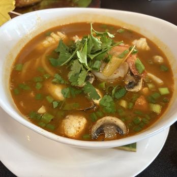 Banana Thai kitchen - Tom Yum Noodle Soup - neither spicy nor tangy - Thai Near Me - Oklahoma City, Oklahoma Banana Thai kitchen - Tom Yum Noodle Soup - neither spicy nor tangy - Thai Near Me - Oklahoma City, Oklahoma