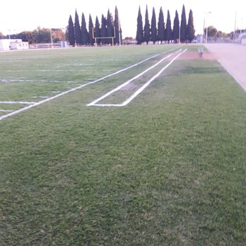 Excelsior Track - 100 yard dash - Stadiums & Arenas Near Me - Norwalk, California