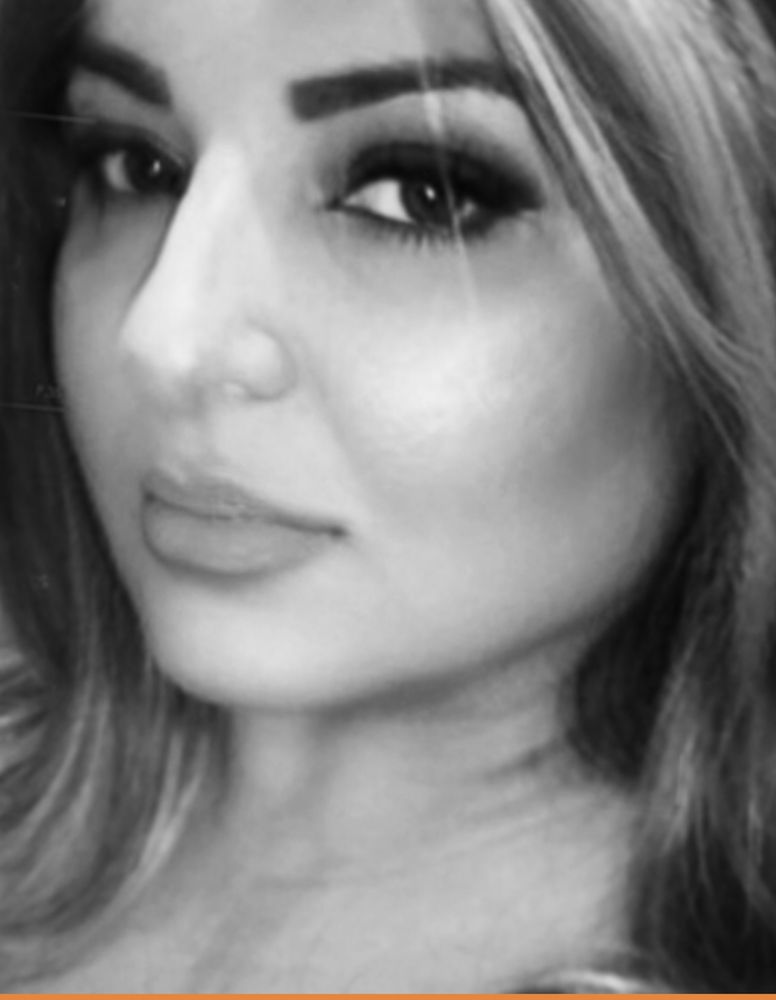 Rumi Lashes Logo