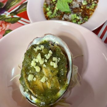 Holy Basil - Albalone - Thai Near Me - Los Angeles, California