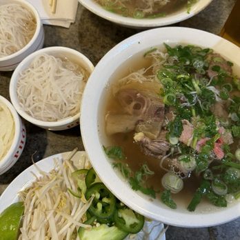 Pho 75 - Pho (w/ everything), vinegar onions, extra noodles - Vietnamese Near Me - Arlington, Virginia Pho 75 - Pho (w/ everything), vinegar onions, extra noodles - Vietnamese Near Me - Arlington, Virginia
