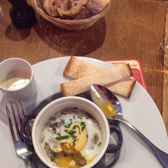 Le Comptoir - Baked egg with fried mushrooms - Bistros Near Me - Paris, 75