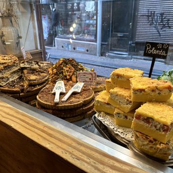 De Laatste Kruimel - Coffee & Tea Near Me - Amsterdam, New Hampshire