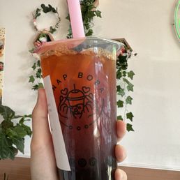 Thai Tea Lemonade with Boba IG: @ammysalamii Thai Tea Lemonade with Boba IG: @ammysalamii