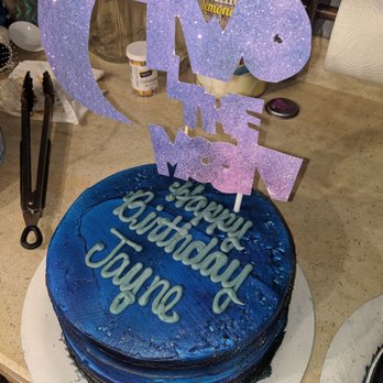 SmallCakes - Aurora - Galaxy chocolate cake - Cupcakes Near Me - Aurora, Illinois
